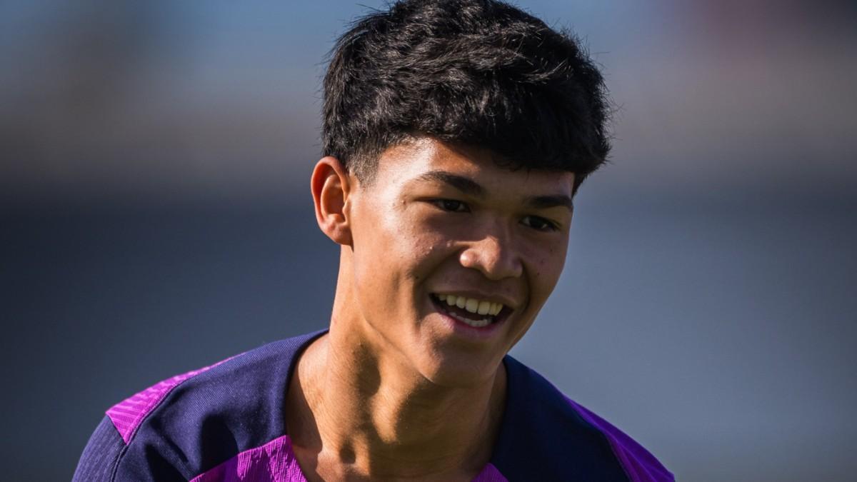 德羅：巴薩一線(xiàn)隊(duì)首秀是獨(dú)一無(wú)二的時(shí)刻，是我一直以來(lái)的目標(biāo)